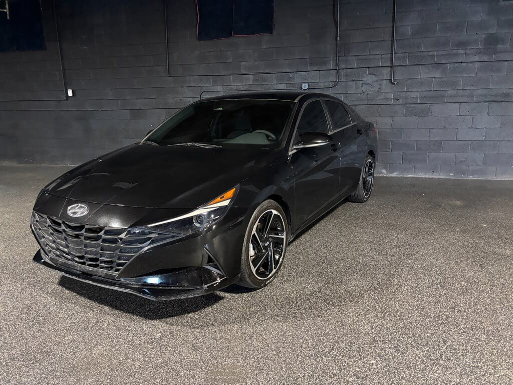 2022 Hyundai Elantra SEL FWD