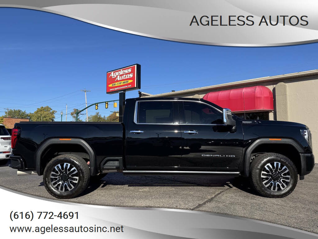 2024 GMC Sierra 3500HD Denali Ultimate Crew Cab 4WD
