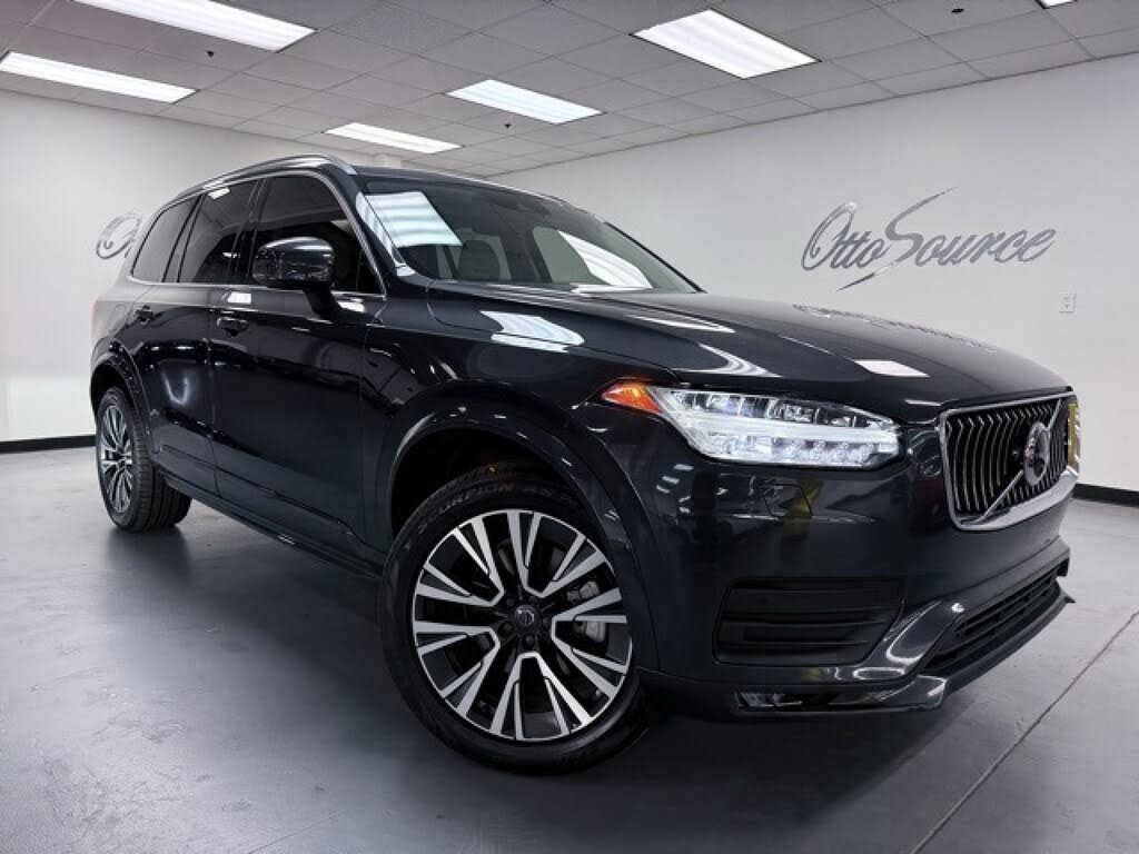 2021 Volvo XC90 T6 Momentum 7-Passenger AWD