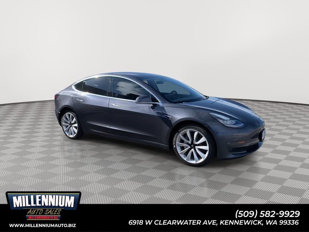2018 Tesla Model 3 Mid Range RWD