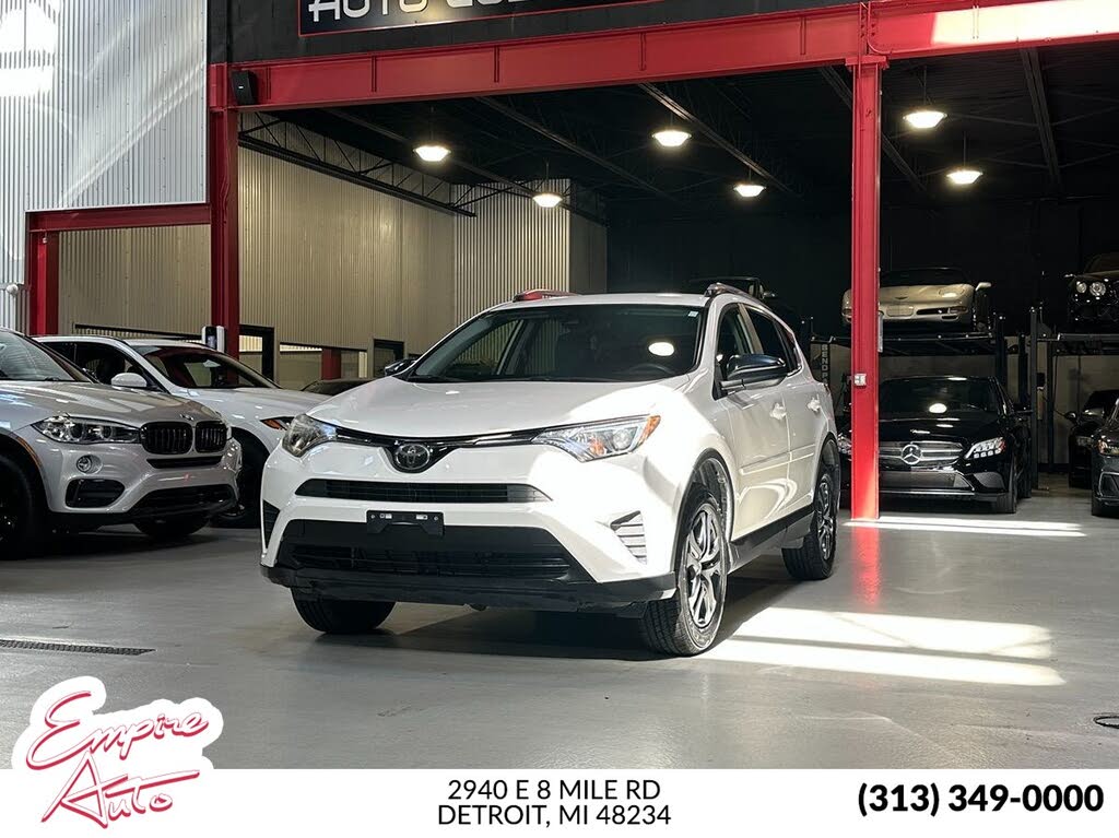2018 Toyota RAV4 LE AWD
