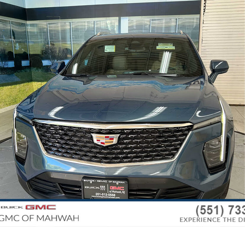 2024 Cadillac XT4 Luxury AWD