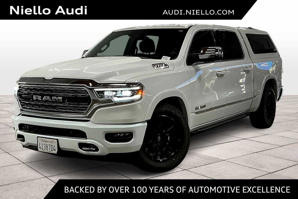 2024 RAM 1500 Limited Crew Cab 4WD