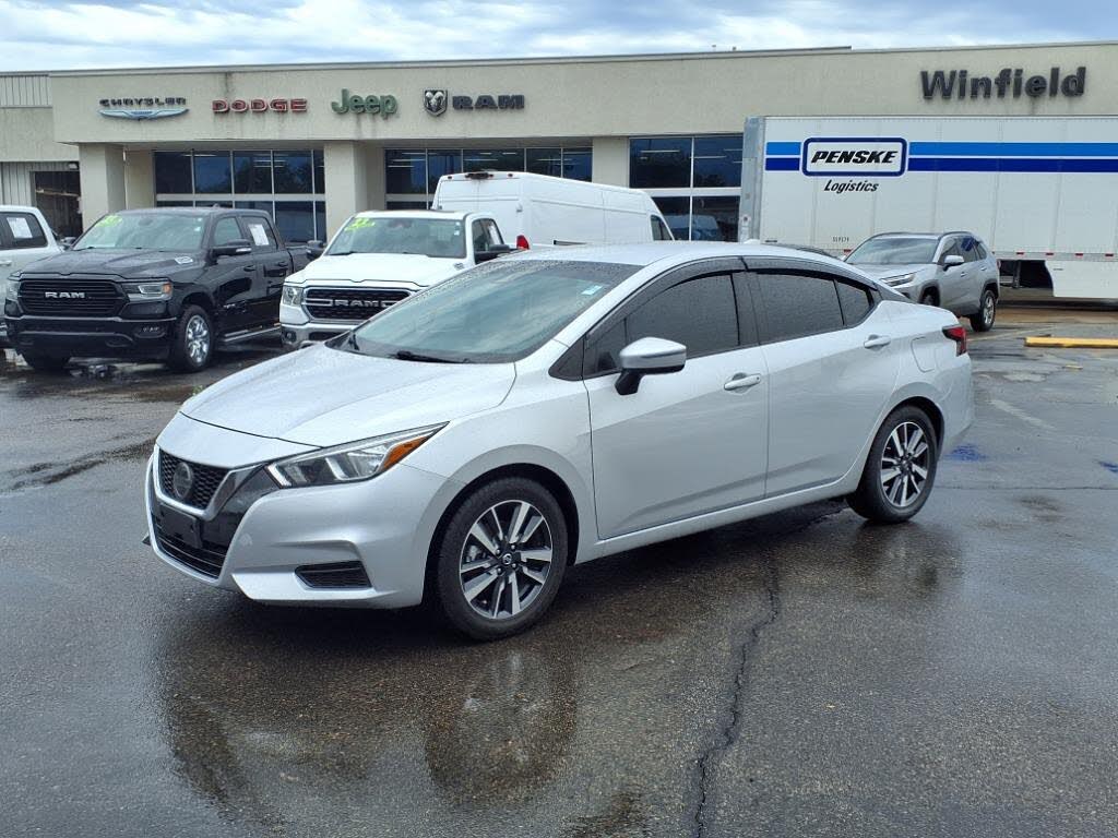 2021 Nissan Versa SV FWD