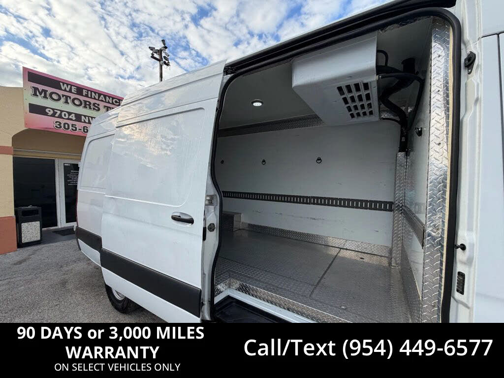 2019 Freightliner Sprinter Cargo 2500 V6 High Roof 170 RWD