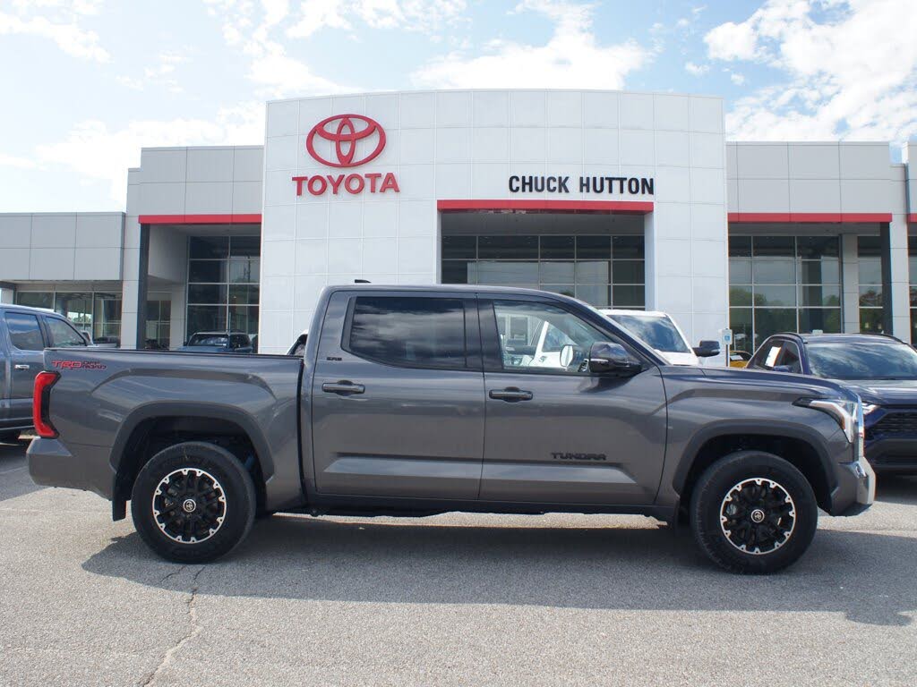 2022 Toyota Tundra SR5 CrewMax Cab RWD