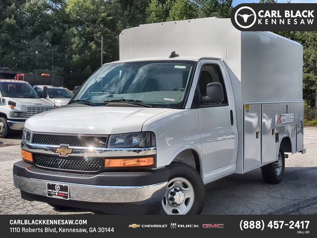 2025 GMC Savana Chassis 3500 139 Cutaway RWD