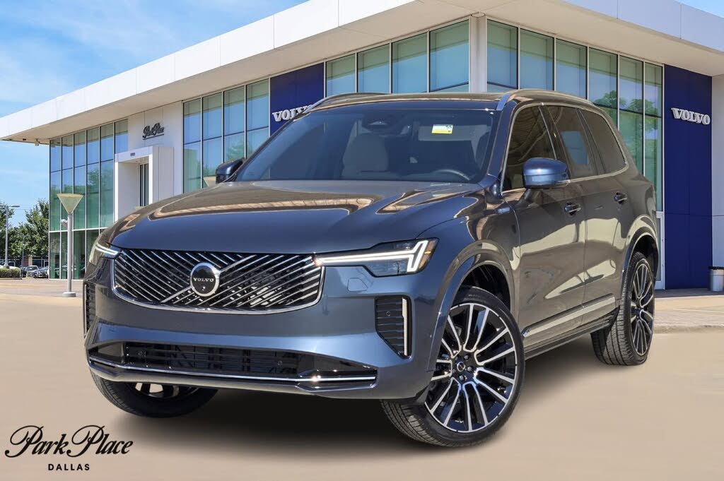 2026 Volvo XC90 B6 Plus 6-Passenger AWD