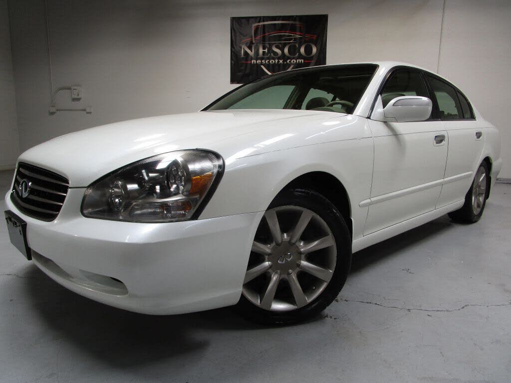 2002 INFINITI Q45 RWD
