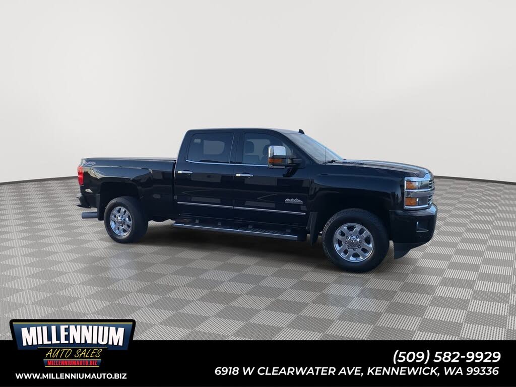 2015 Chevrolet Silverado 3500HD High Country Crew Cab 4WD