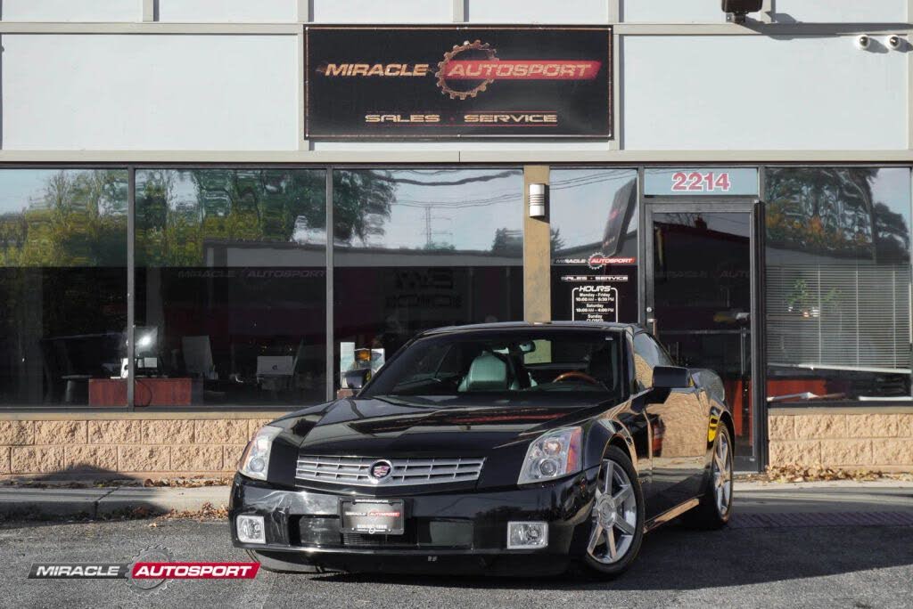 2005 Cadillac XLR RWD