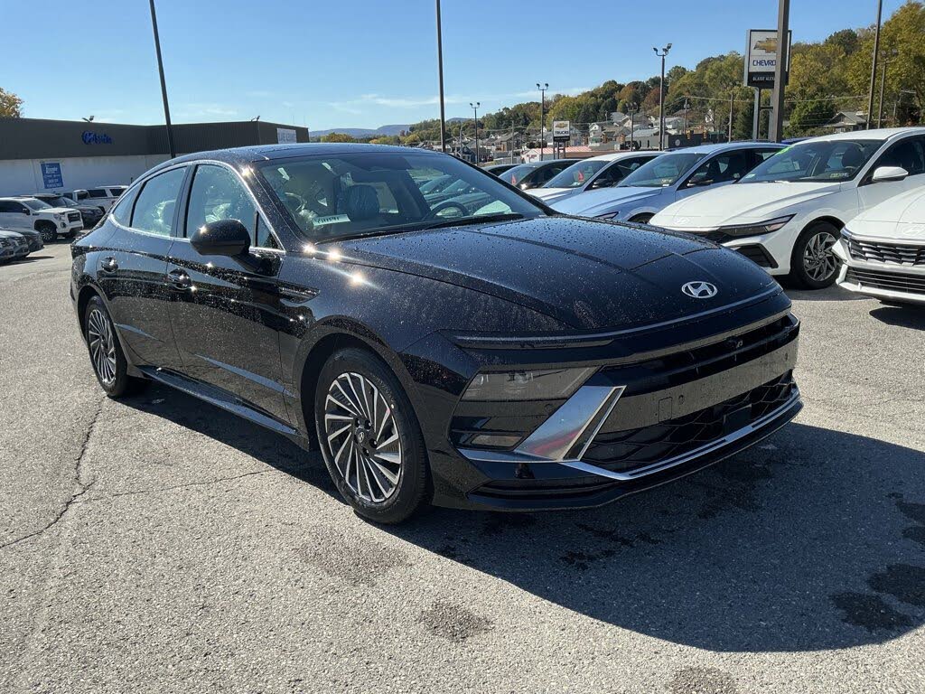 2026 Hyundai Sonata Hybrid Limited FWD