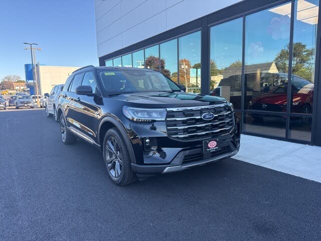 2025 Ford Explorer Active AWD