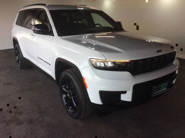 2023 Jeep Grand Cherokee L Altitude 4WD