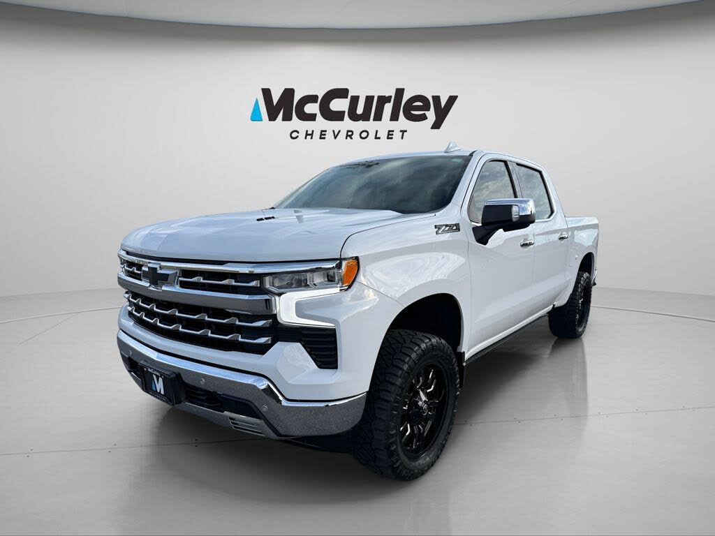 2022 Chevrolet Silverado 1500 LTZ Crew Cab 4WD