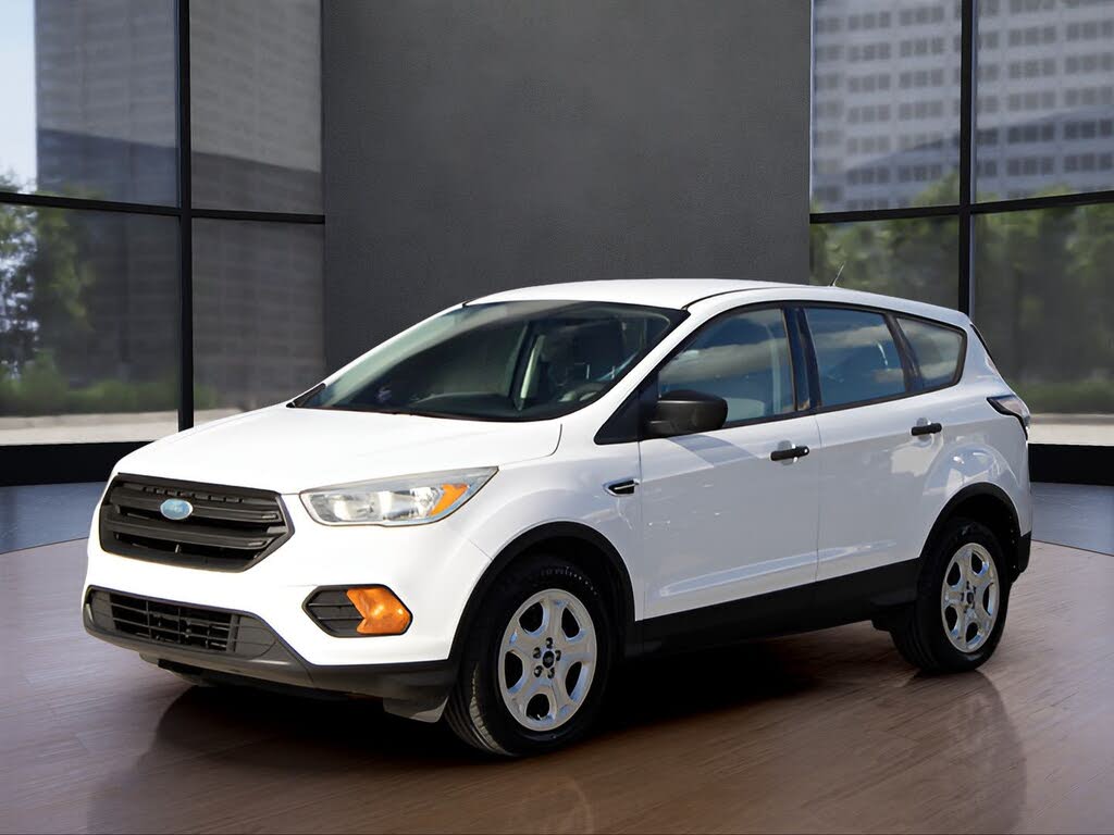 2017 Ford Escape S FWD
