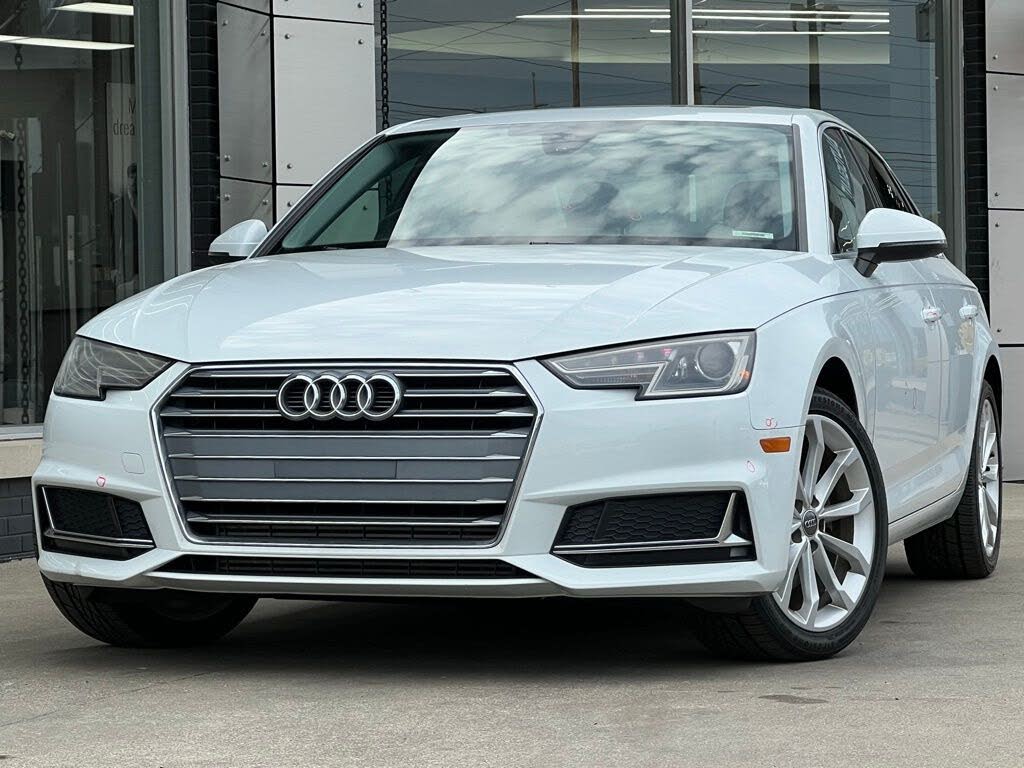 2019 Audi A4 Premium 40 TFSI FWD