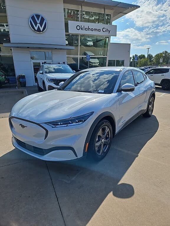 2022 Ford Mustang Mach-E Select RWD