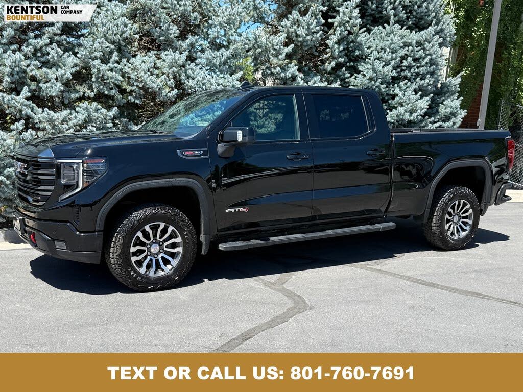 2023 GMC Sierra 1500 AT4 Crew Cab 4WD