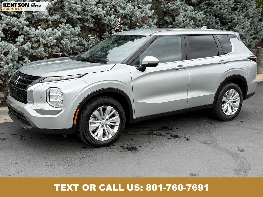 2025 Mitsubishi Outlander ES FWD