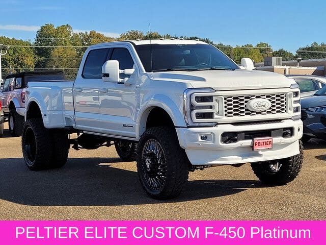 2025 Ford F-450 Super Duty Platinum Crew Cab LB DRW 4WD