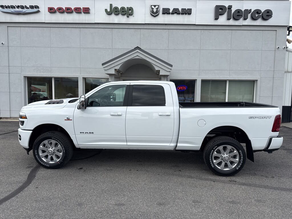 2026 RAM 2500 Laramie Crew Cab 4WD