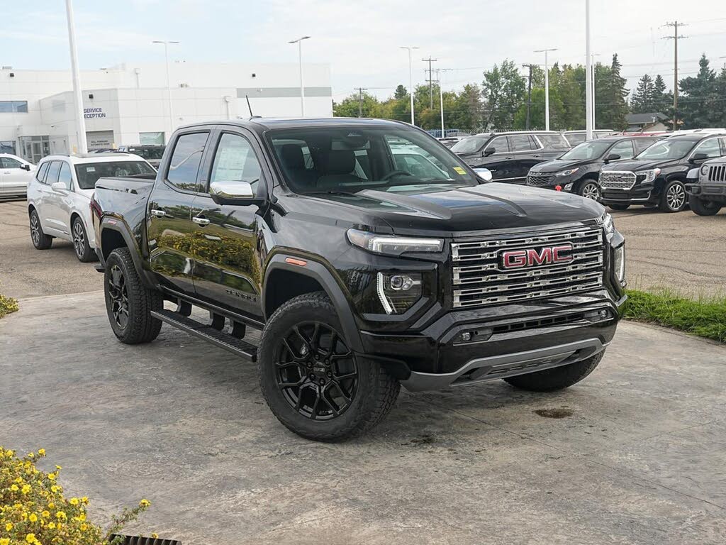 2025 GMC Canyon Denali Crew Cab 4WD