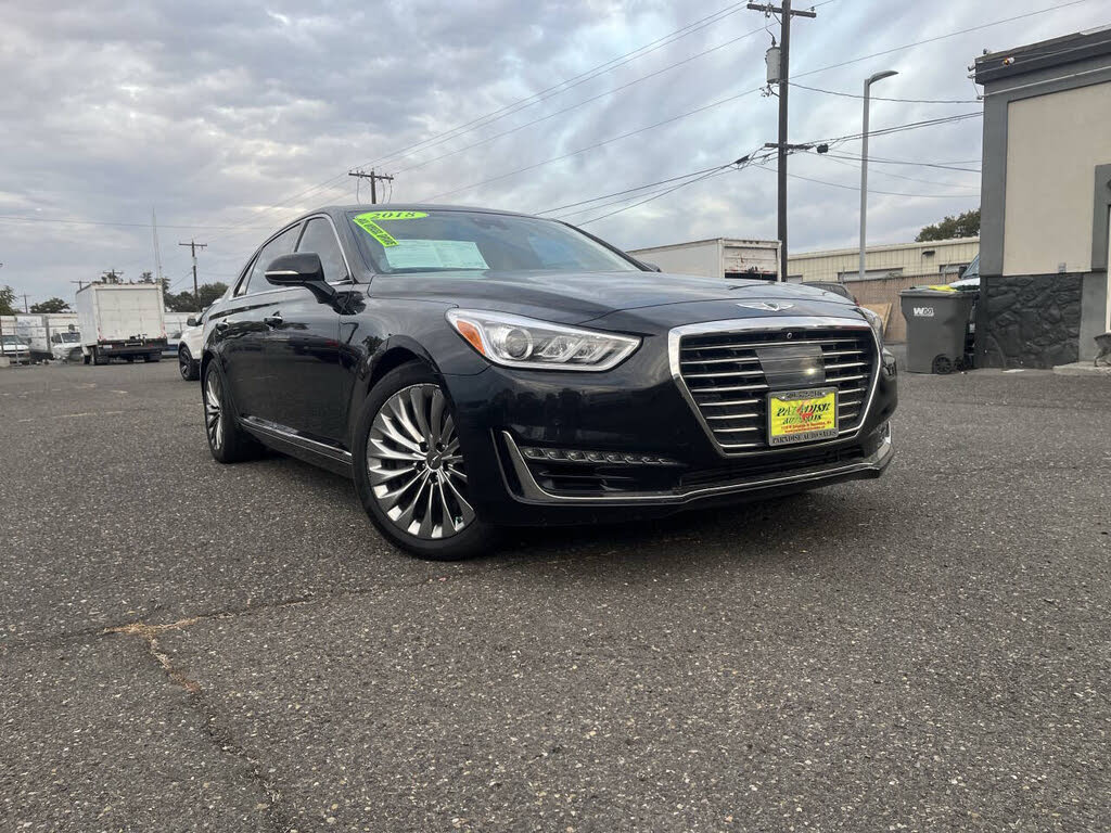 2018 Genesis G90 Premium AWD