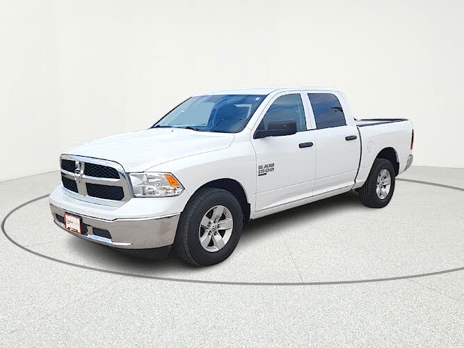 2022 RAM 1500 Classic SLT Crew Cab RWD