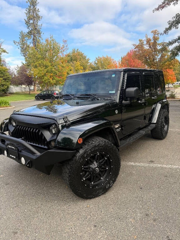 2012 Jeep Wrangler Unlimited Sahara 4WD