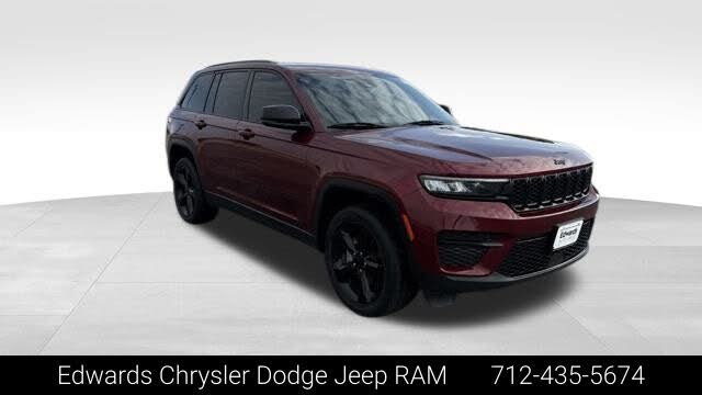 2023 Jeep Grand Cherokee Altitude 4WD