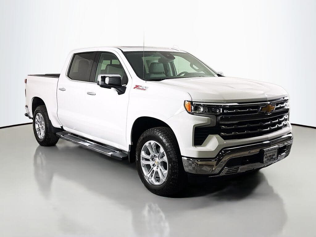 2026 Chevrolet Silverado 1500 LTZ Crew Cab 4WD