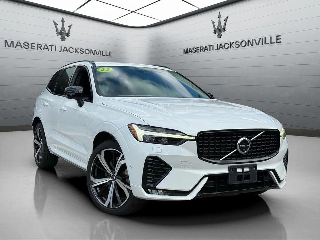 2022 Volvo XC60 B6 R-Design AWD