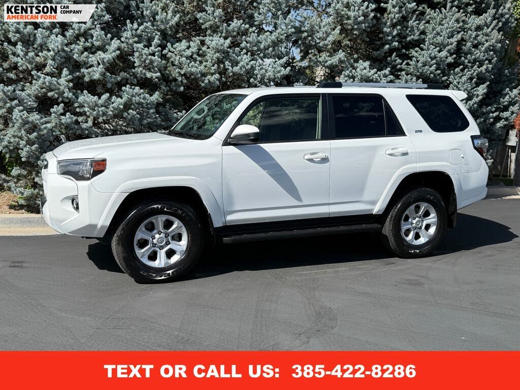 2024 Toyota 4Runner SR5 4WD