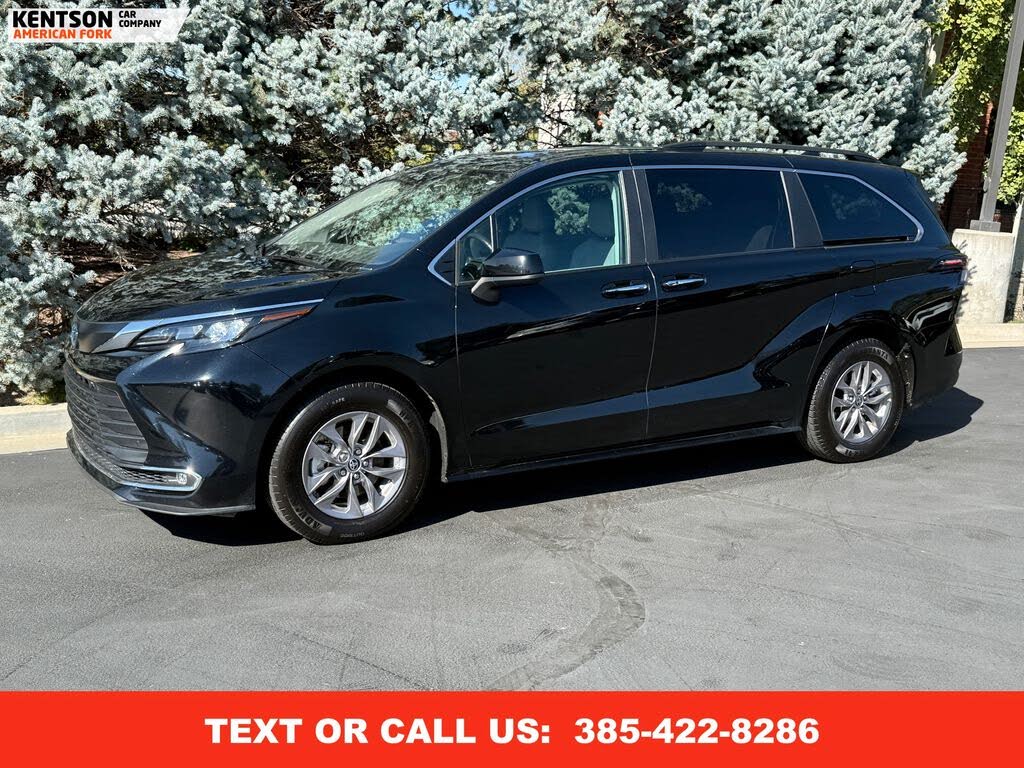 2024 Toyota Sienna XLE 7-Passenger FWD