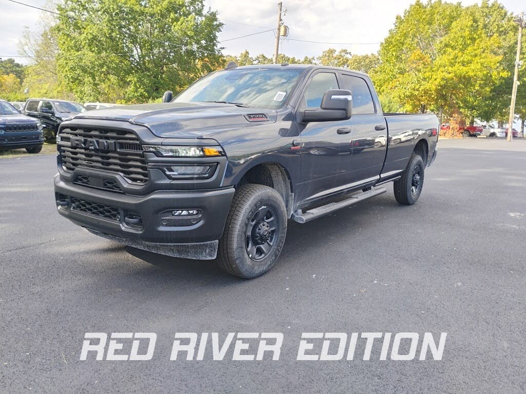 2025 RAM 3500 Tradesman Crew Cab LB 4WD