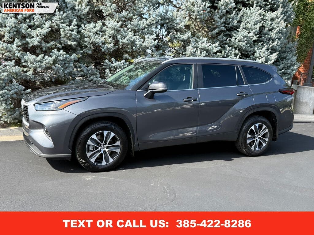 2025 Toyota Highlander XLE AWD