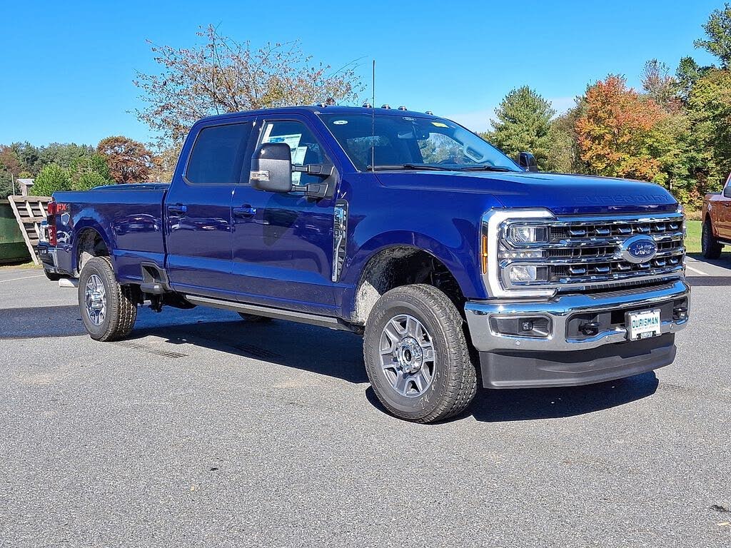 2026 Ford F-350 Super Duty Lariat Crew Cab 4WD