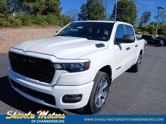 2026 RAM 1500 Express Crew Cab 4WD