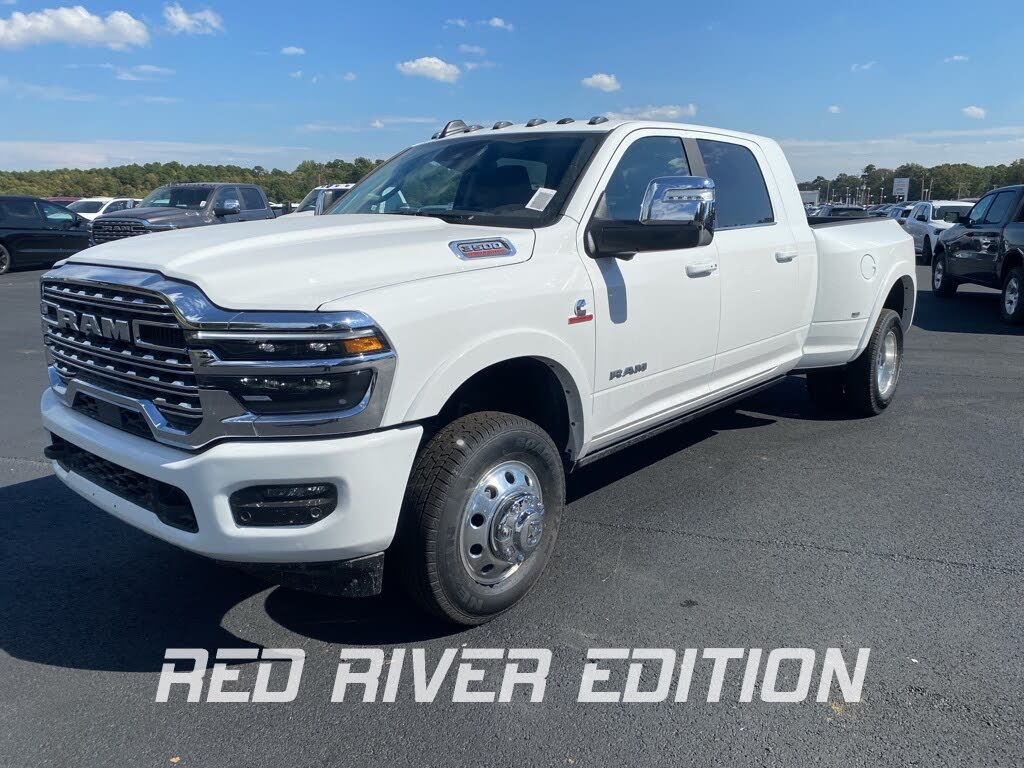 2026 RAM 3500 Limited Mega Cab DRW 4WD