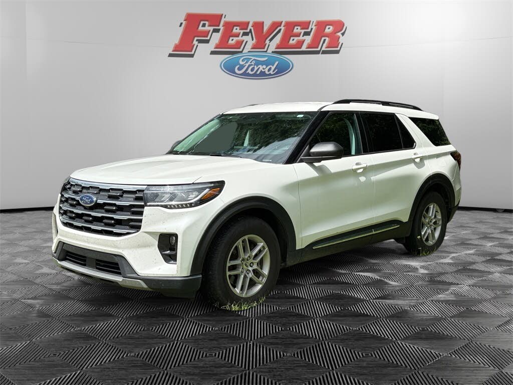 2025 Ford Explorer Active RWD