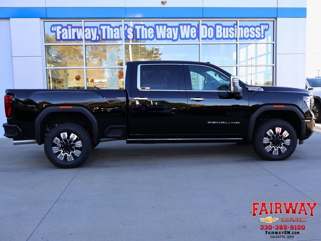 2025 GMC Sierra 2500HD Denali Crew Cab 4WD