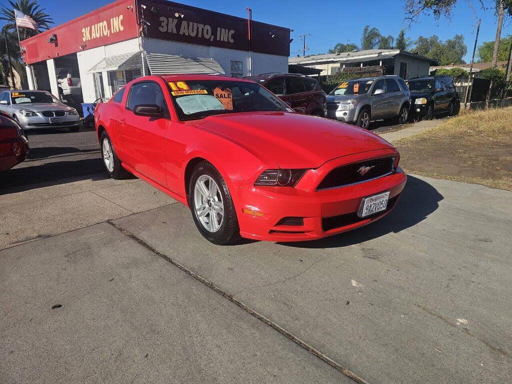 2014 Ford Mustang V6 Coupe RWD