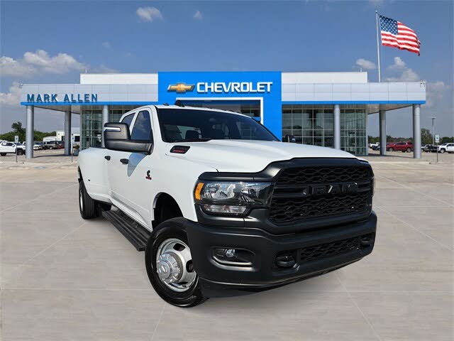 2023 RAM 3500 Tradesman Crew Cab LB DRW 4WD