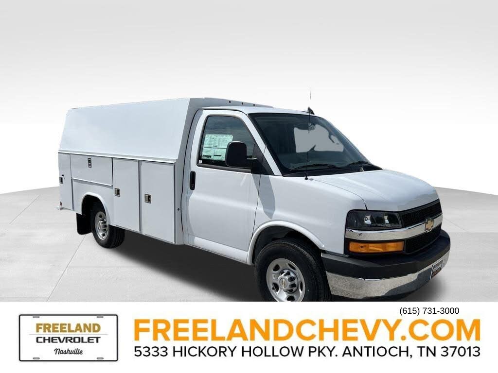 2025 Chevrolet Express Chassis 3500 Cutaway 139