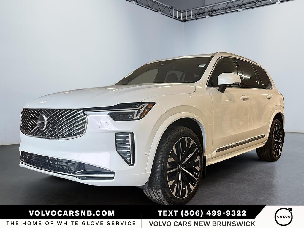 Volvo XC90 B6 Ultra Bright Theme 7-Passenger AWD 2025