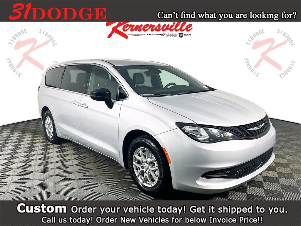 2026 Chrysler Voyager LX FWD