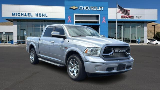 2019 RAM 1500 Classic Laramie Crew Cab 4WD