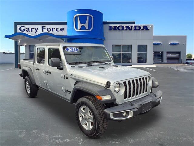 2023 Jeep Gladiator Sport Crew Cab 4WD