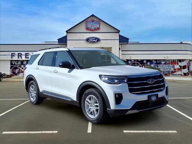 2025 Ford Explorer Active RWD